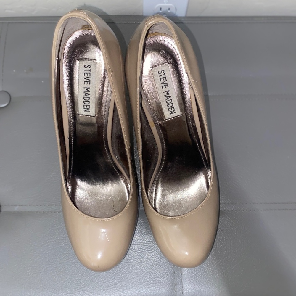 Tan heels